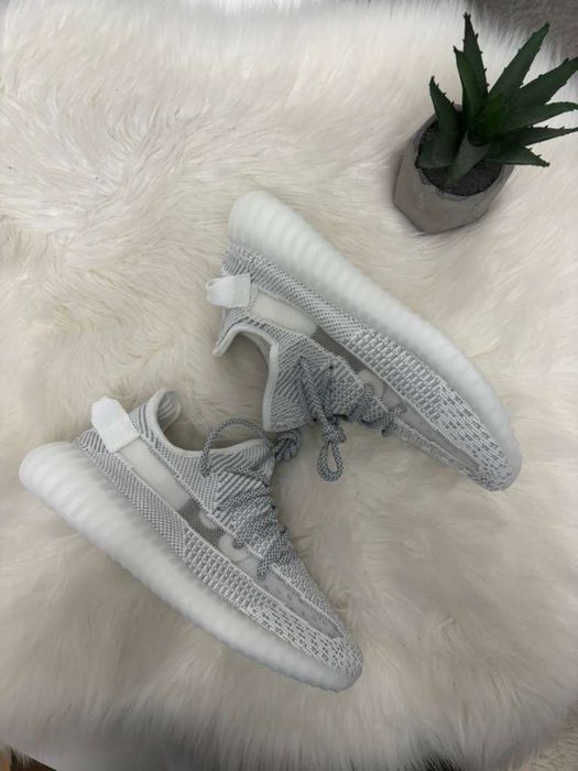 Yeezy Boost 350 V2 "Bone"