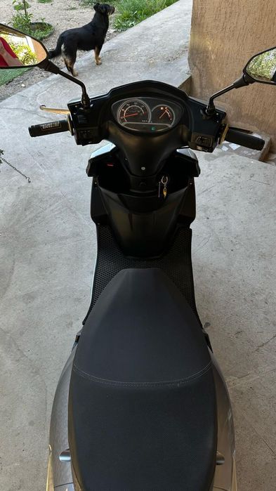 Продам мопед м8 новый