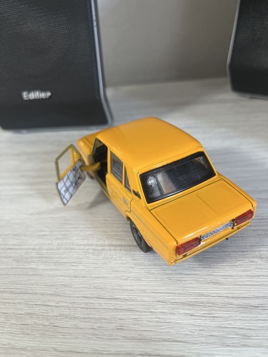 Машинка жигули бэушный