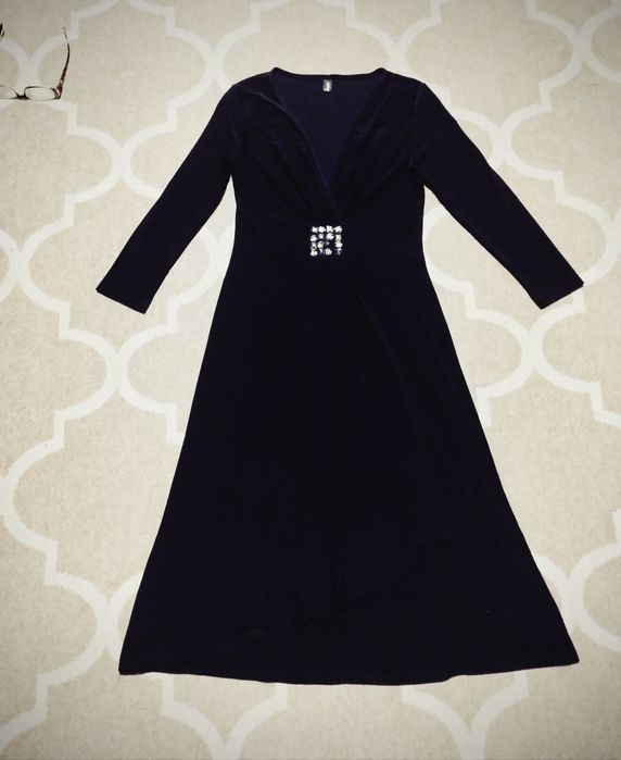 Платье женское ***