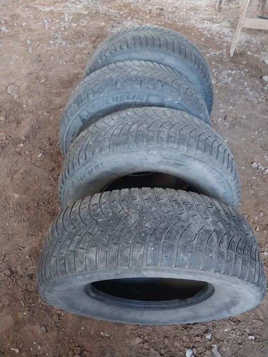 Шины на автомобиль