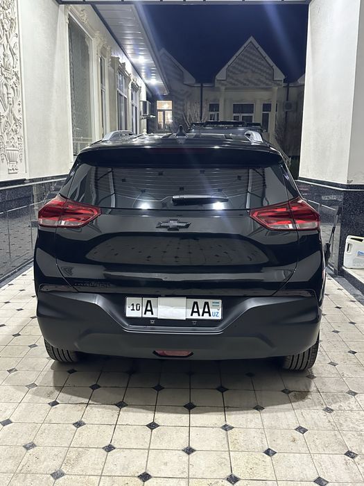 Tracker 2 2021 Xitoy