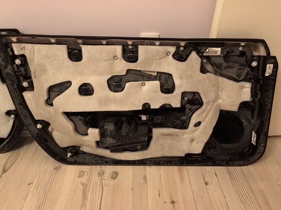 Dodge Challenger 2015+ Кори за врати и лайсна / решетка