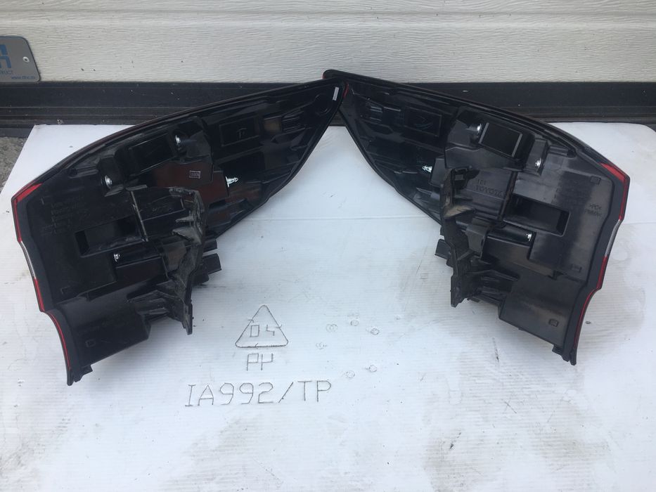 Stopuri/Triple Aripa Toyota Corolla Break 2022-2024