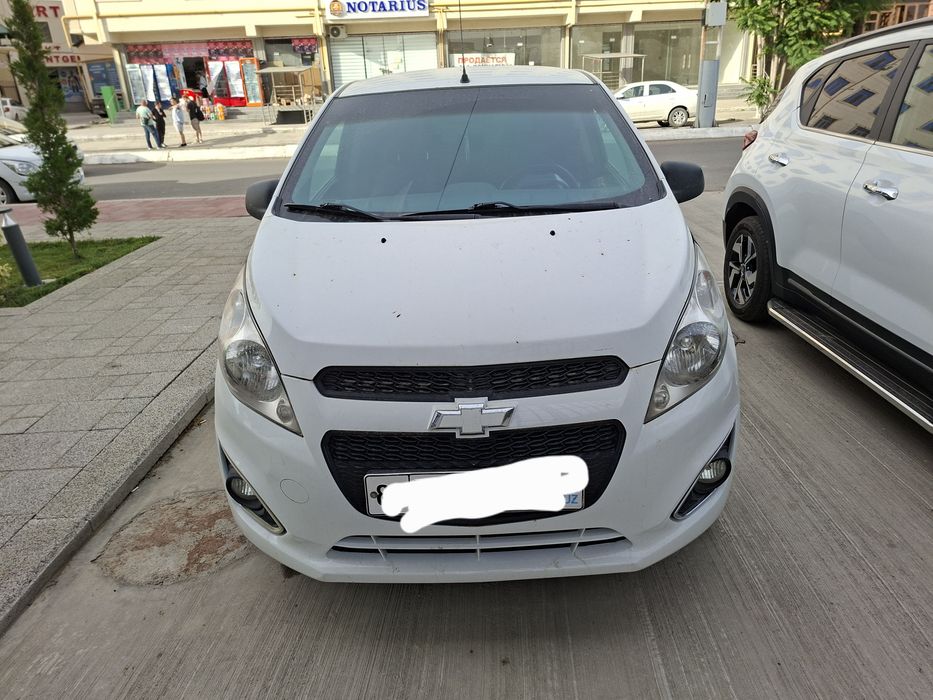Chevrolet spark sotiladi
