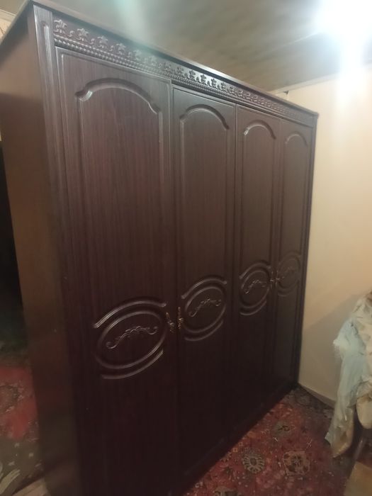 Спальный гарнитур