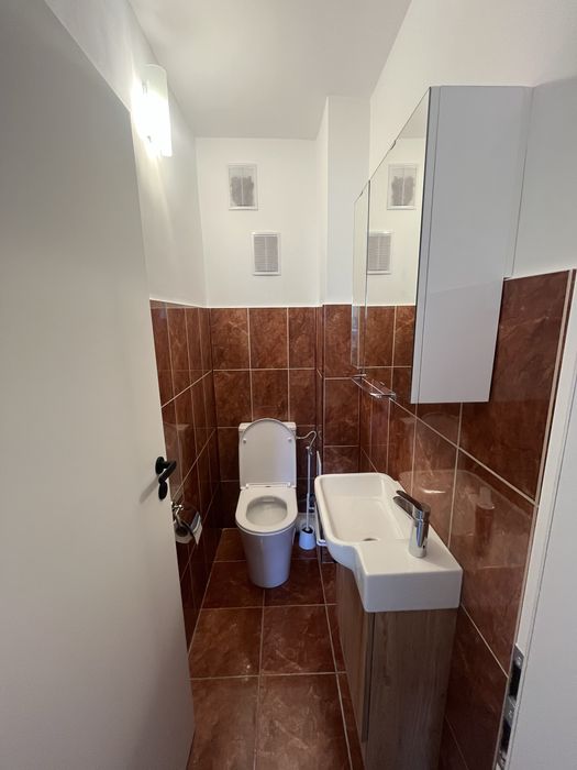 Inchiriez ap .80 mp , decomandat 3 camere , doua bai , cartierul grigoresc .. et 3 ,