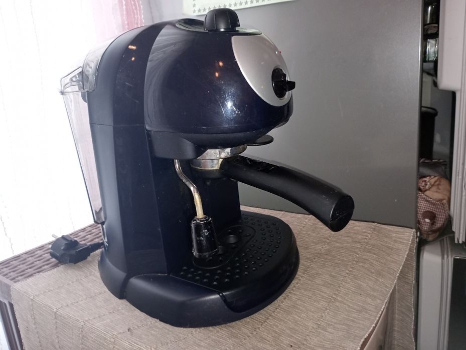 Кафе машина Delonghi