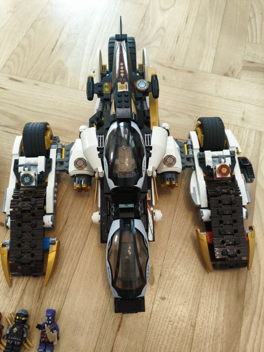 2xLego  Ultra stealth raider 70595