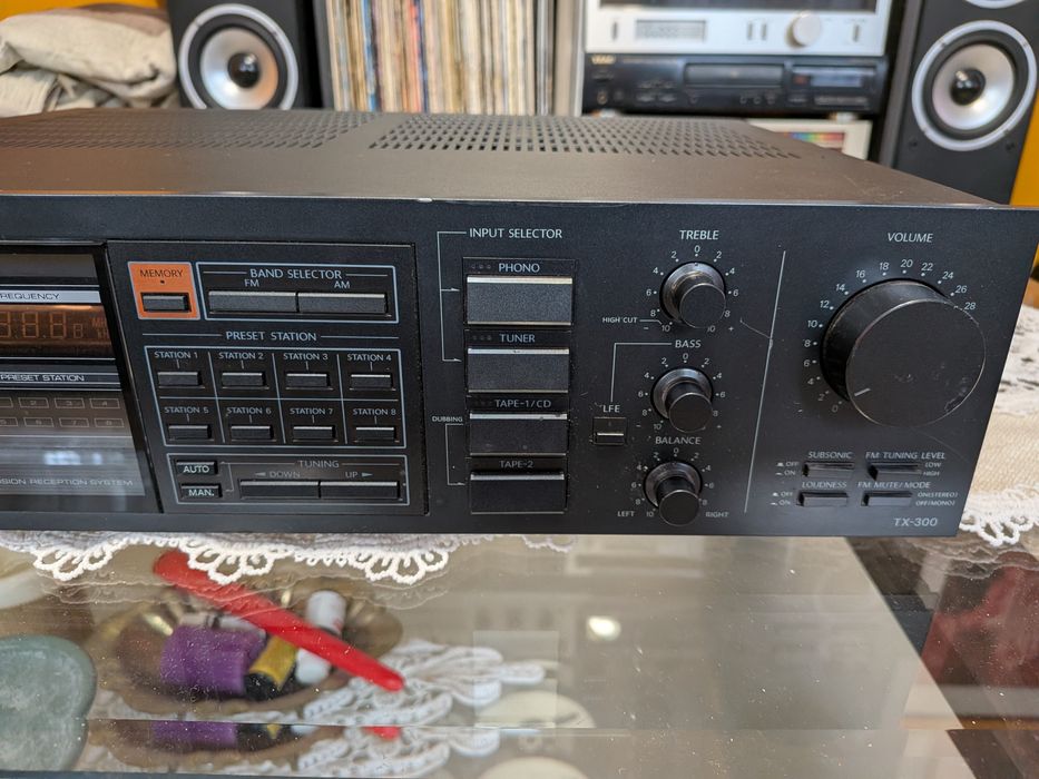 Amplificator Onkyo Quartz Syntesized Tuner TX-300