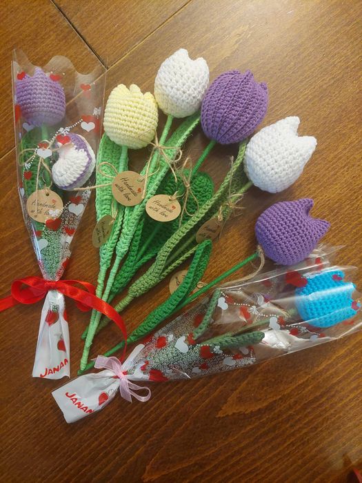 8-ми Март, Св. Валентин - подаръчета и цветя