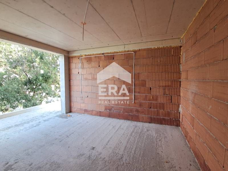 Продава се Тристаен апартамент в к.к. Св.Св. Константин и Елена - 137 кв.м за 2103 €/кв.м - Снимка #4