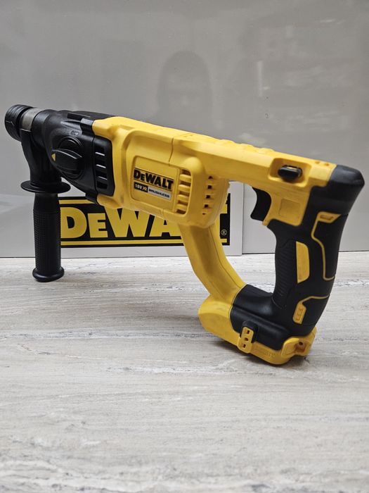 Dewalt Перфоратор DCH033 18V.