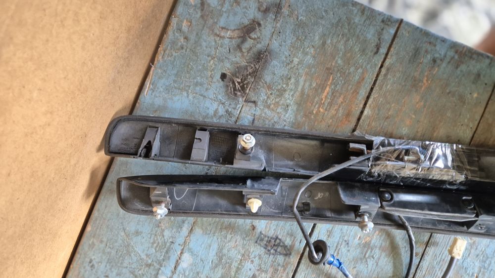 Оригинални лайстни за багажник за Тойота авенсис т25 комби 2003- 2008г