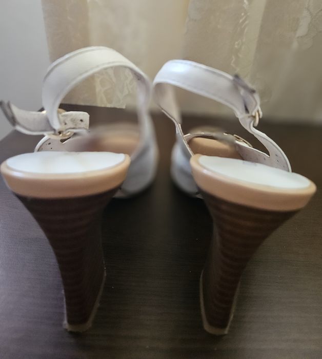 Sandale piele mărimea 37