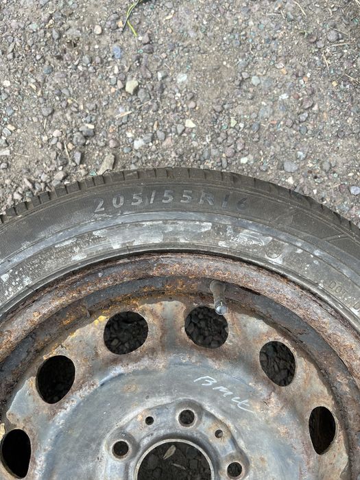 Продам запаску размер r16