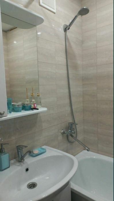 Продам шикарную квартиру 4 мкр.