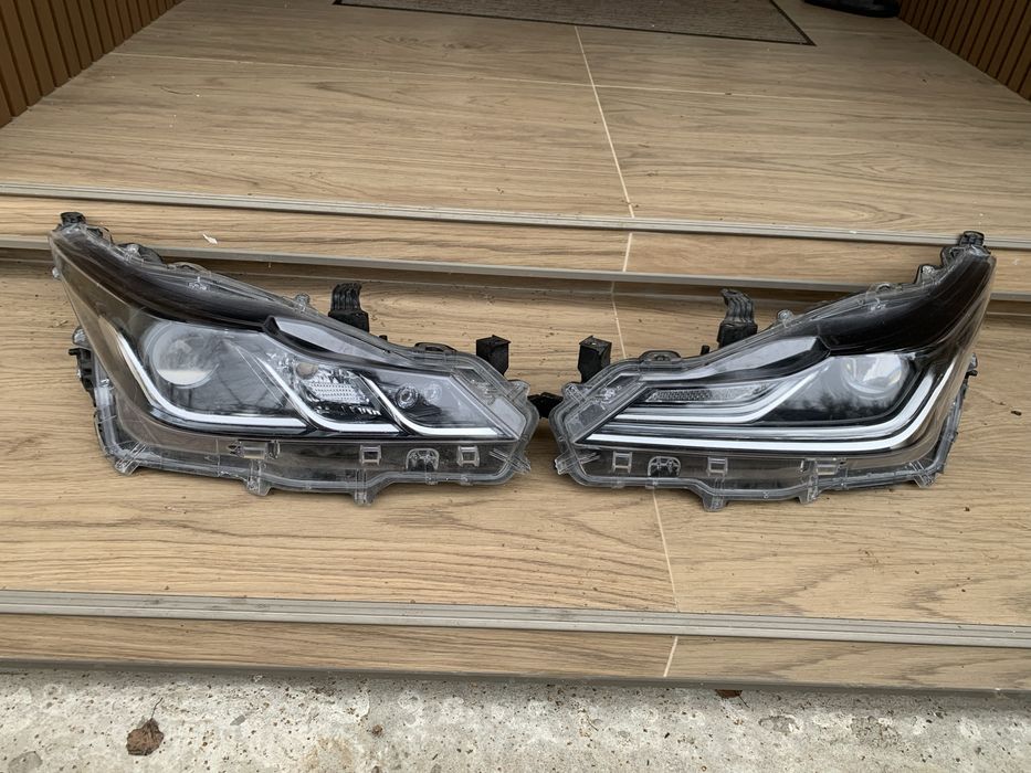 Far stanga/dreapta Toyota Corolla led  an2019/2020/2021/2022/2023/2024