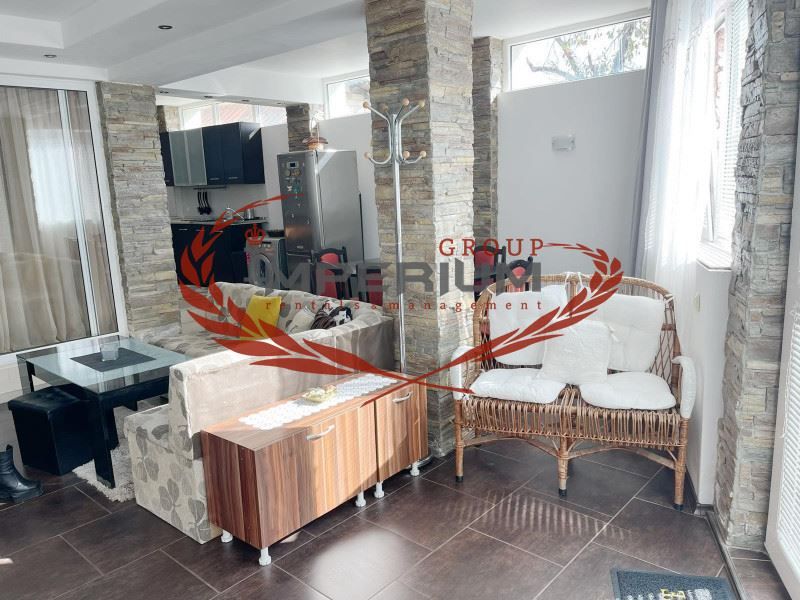 Дава се под наем Двустаен апартамент в Варна, Бриз - 70 кв.м за 714 € - Снимка #5