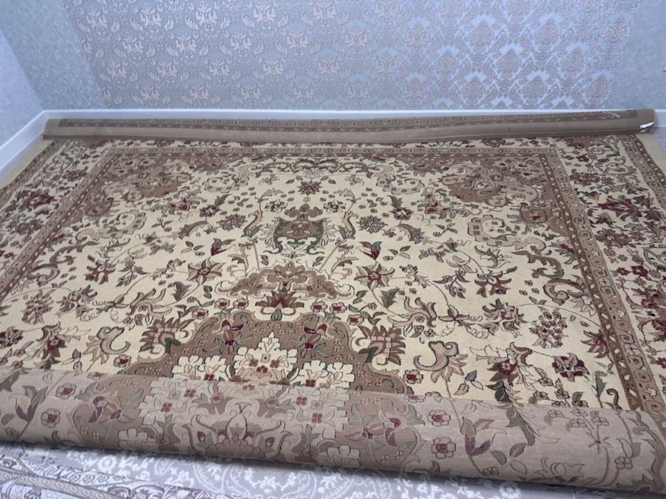 Кілем сатылады срочно