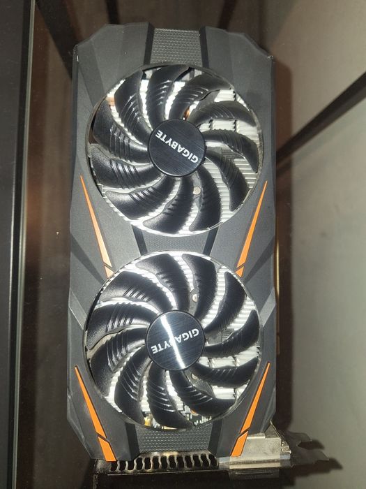 GIGABYTE GeForce GTX 1060 windforce 3GB