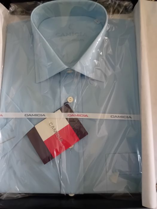 Cămașă noua cu eticheta,  mineca scurtă