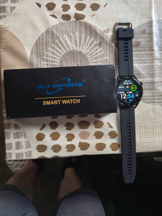 Смарт часовник.Чисто нов!