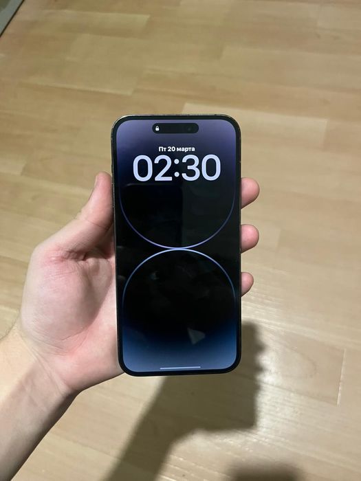 Продаю Айфон 14 про макс