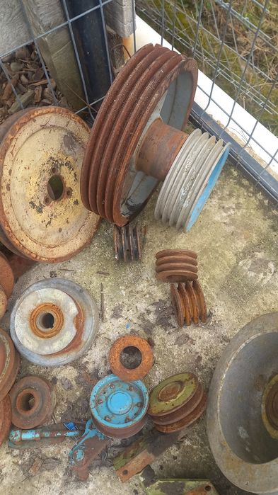 fulie diametru 320 mm cu 4 canale curea de 13 mm