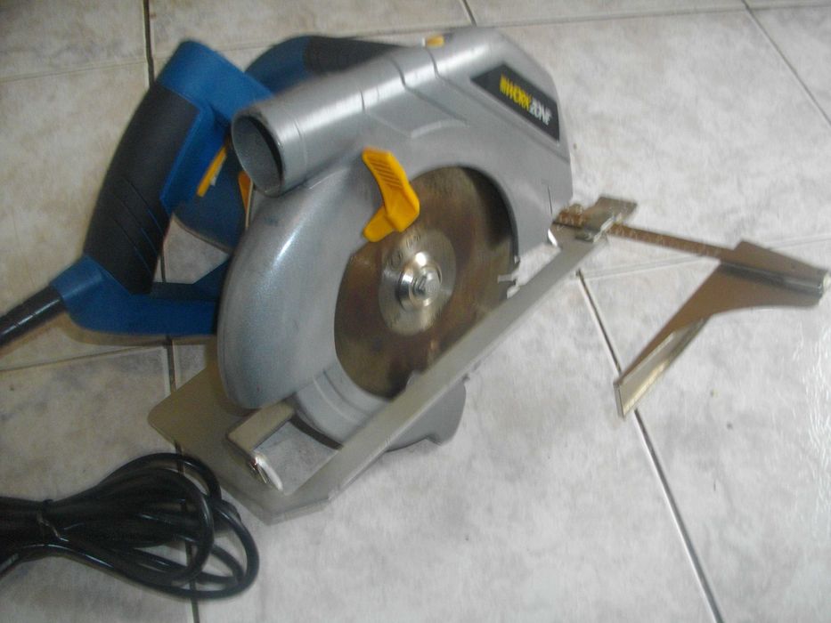 ЗА ЧАСТИ/ЗА РЕМОНТ Black Decker/WORKZONE 710W/1500W Ел. Ръчен Циркуляр