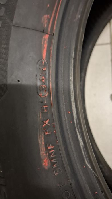 2бр зимни гуми Hankook 225 60 18