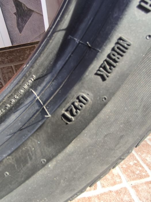 Vând 2 anvelope Pirelli Powercy R17