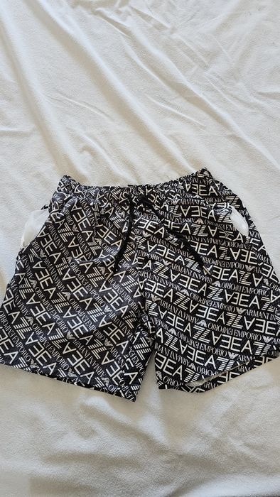Чисто нови плажни панталони Armani