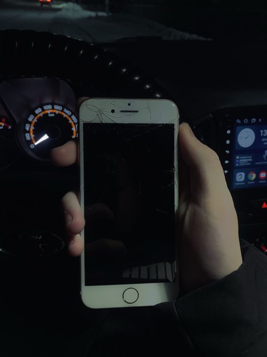 Продам iPhone 7 ,32gb