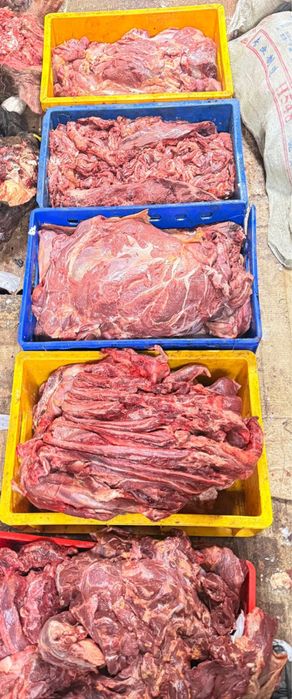 Мясо гоядина гуляш кругавой охлажденка свежий