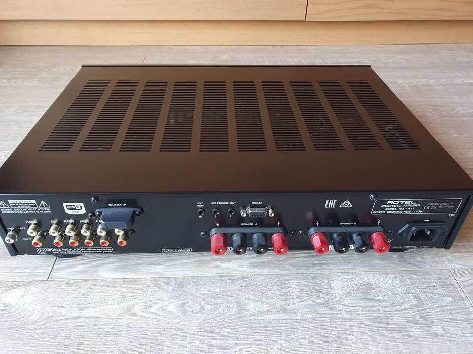 Amplificator Rotel A-11 Tribute