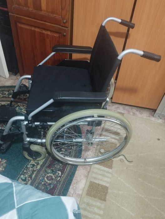 Коляска инвалидная прогулочная