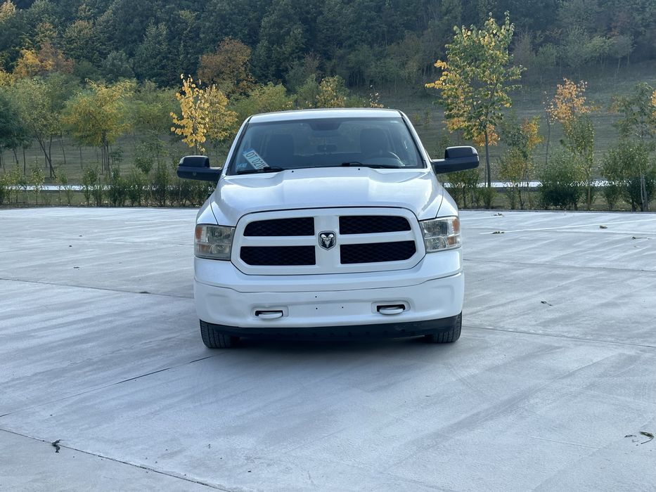 Vand sau schimb Dodge Ram 1500 2018 5.7 Benzina