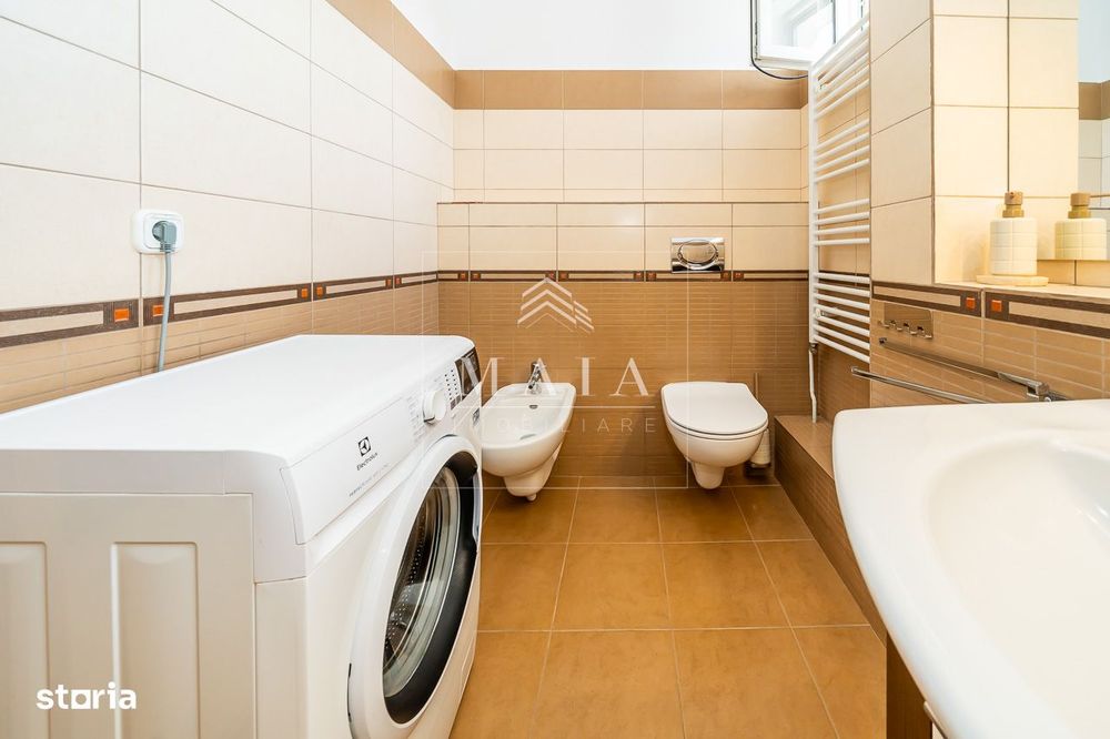 Apartament 3 camere decomandate, etaj 3, cartierul Strand