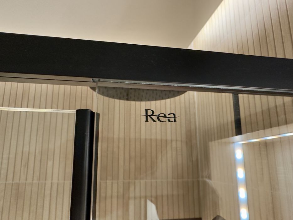 Cabina de dus REA
