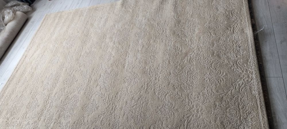 Vând covoare, 2 dimensiuni