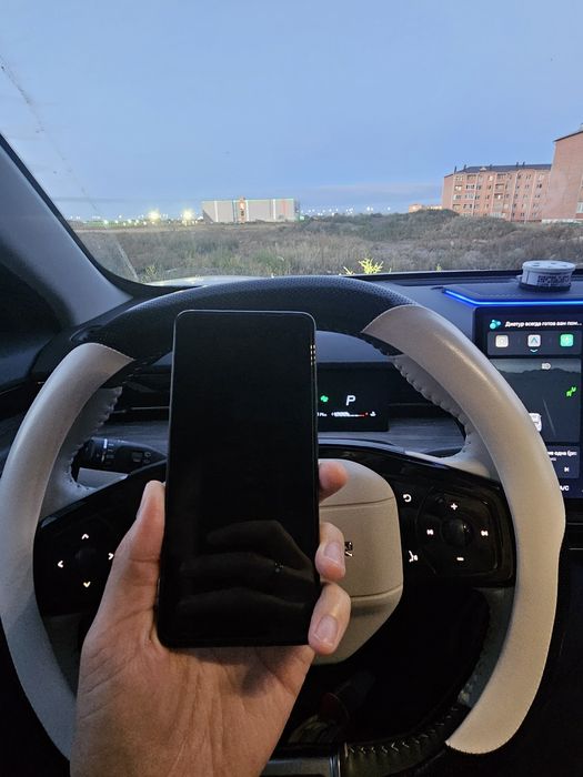Телефон Poco X6 5g