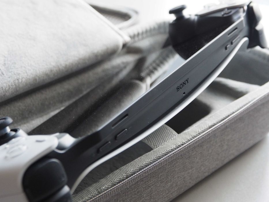 Sony PlayStation Portal (новая) + подарок