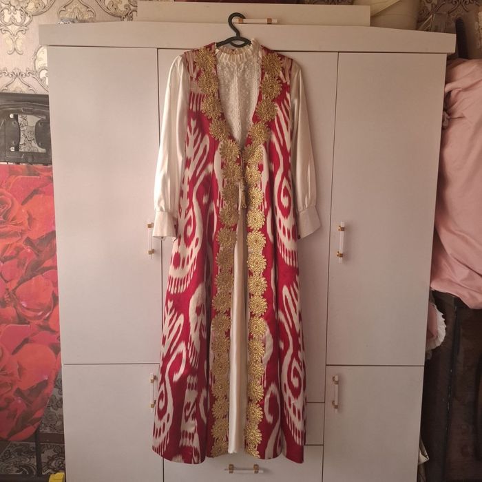 Koʻylaklar toza yangidek 100 mindan