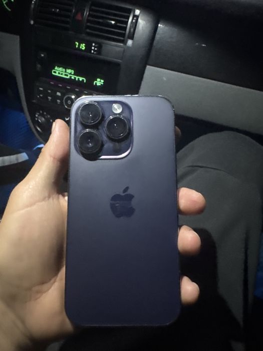 Iphone 14 pro yomkost 75 % holati ideal bir qul ishlatilgan