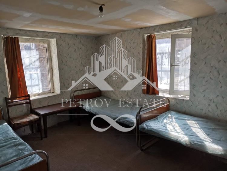 Велинград, етаж от къща в идеален център