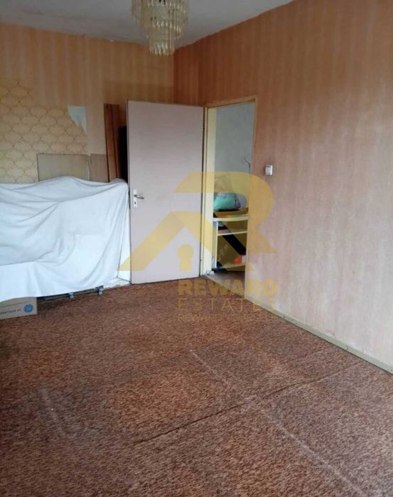 Продава се Тристаен апартамент в София, Света Троица - 86 кв.м за 2298 €/кв.м - Снимка #2
