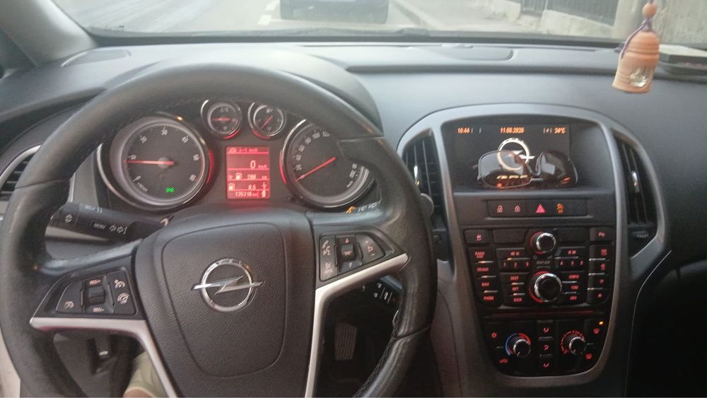 Opel Astra J 1.7 diesel 2013