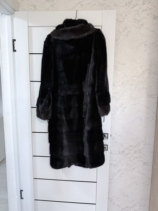 Продаётся натуральный шуба