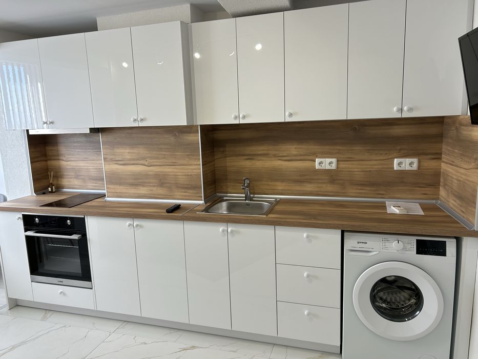 Дава се под наем Двустаен апартамент в Шумен, Математическа гимназия - 50 кв.м за 306 € - Снимка #3